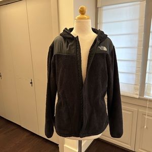 Fluffy Fleece NorthFace hoodie — BUSTED ZIPPER
